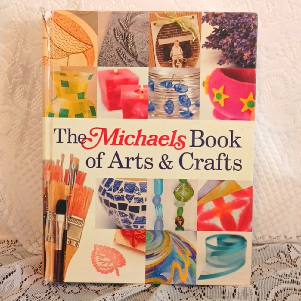 The Michael's Book of Arts & Crafts 6221